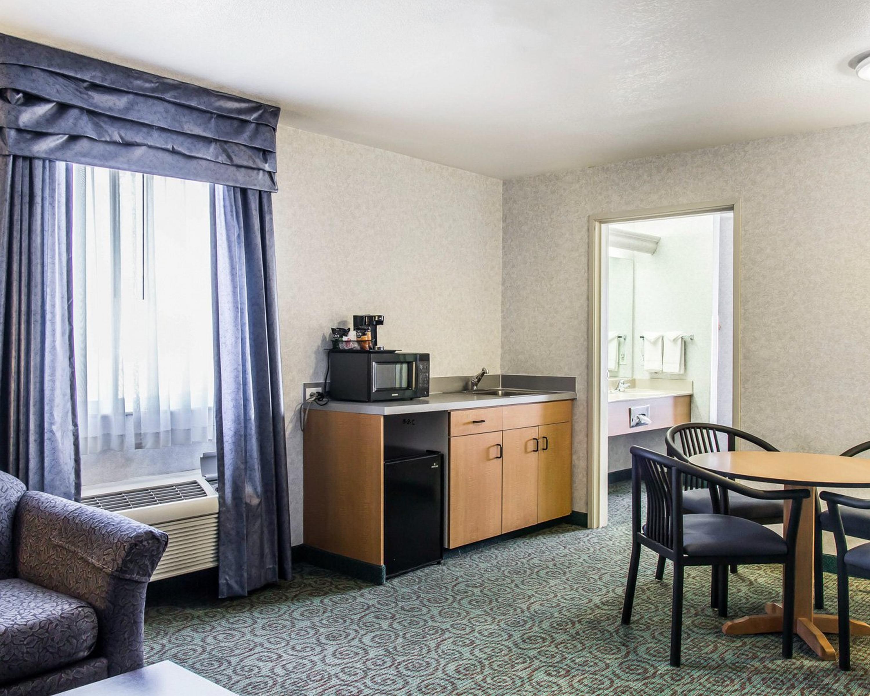 Quality Inn & Suites Denver Airport - Gateway Park Aurora Esterno foto