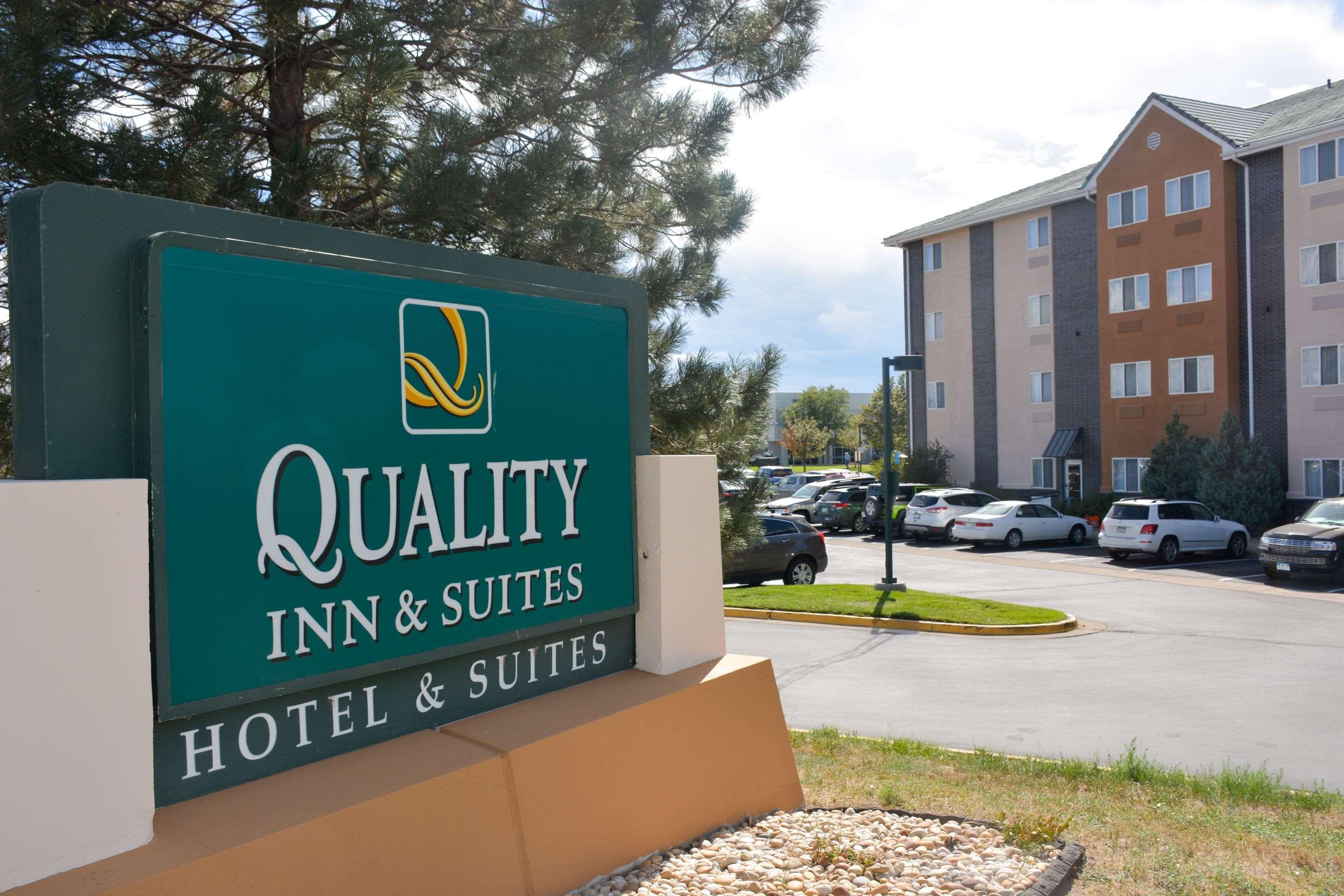 Quality Inn & Suites Denver Airport - Gateway Park Aurora Esterno foto