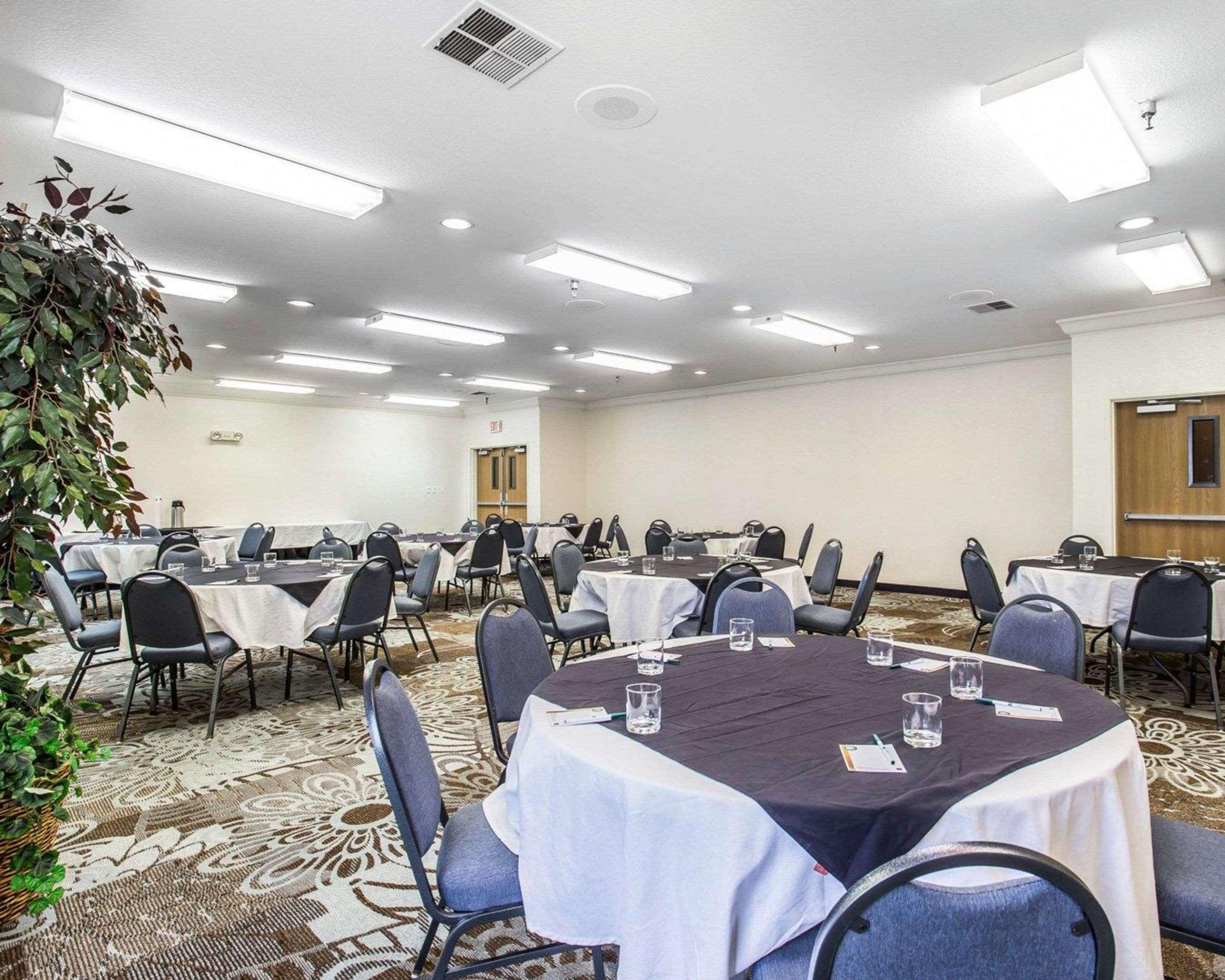 Quality Inn & Suites Denver Airport - Gateway Park Aurora Esterno foto