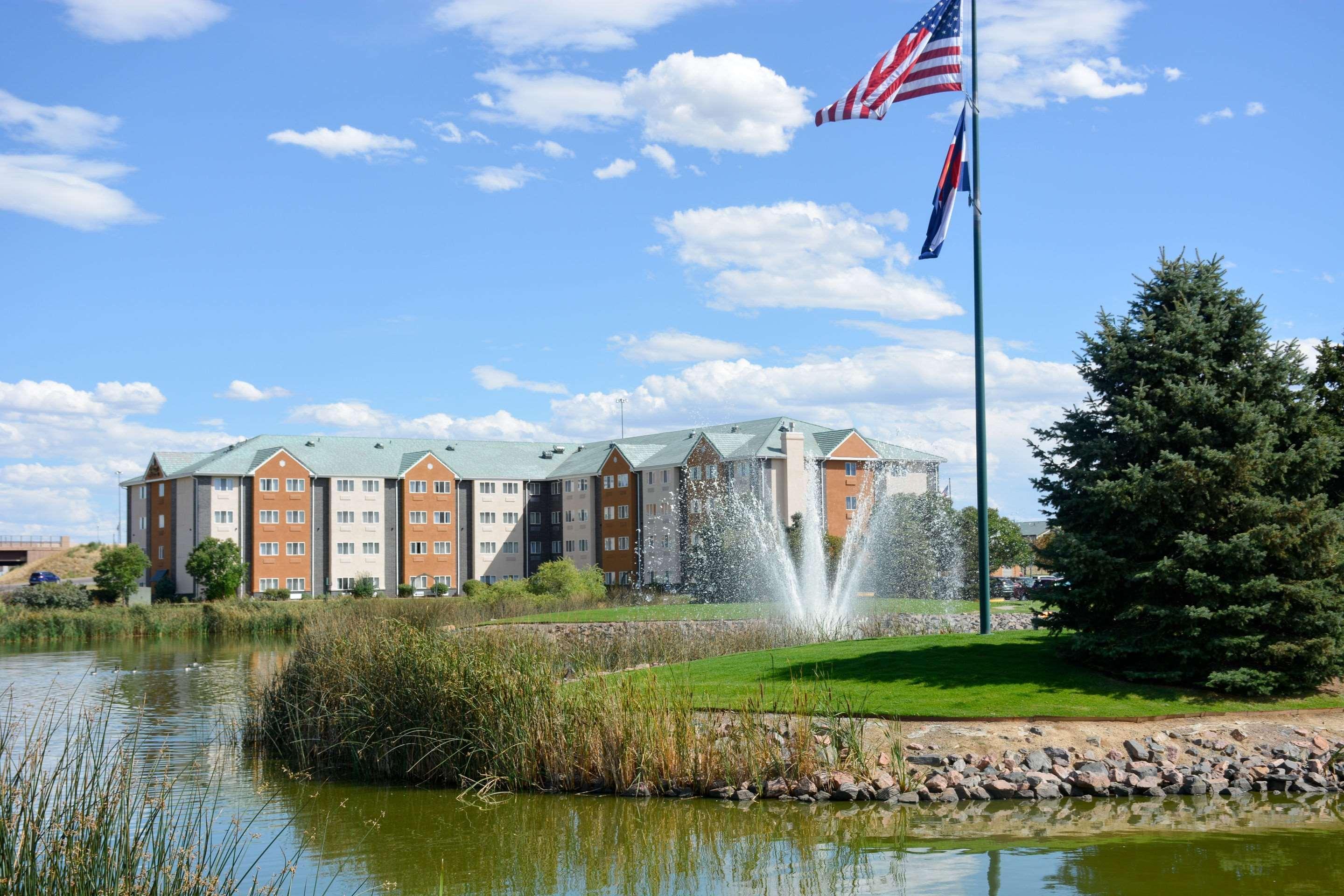 Quality Inn & Suites Denver Airport - Gateway Park Aurora Esterno foto