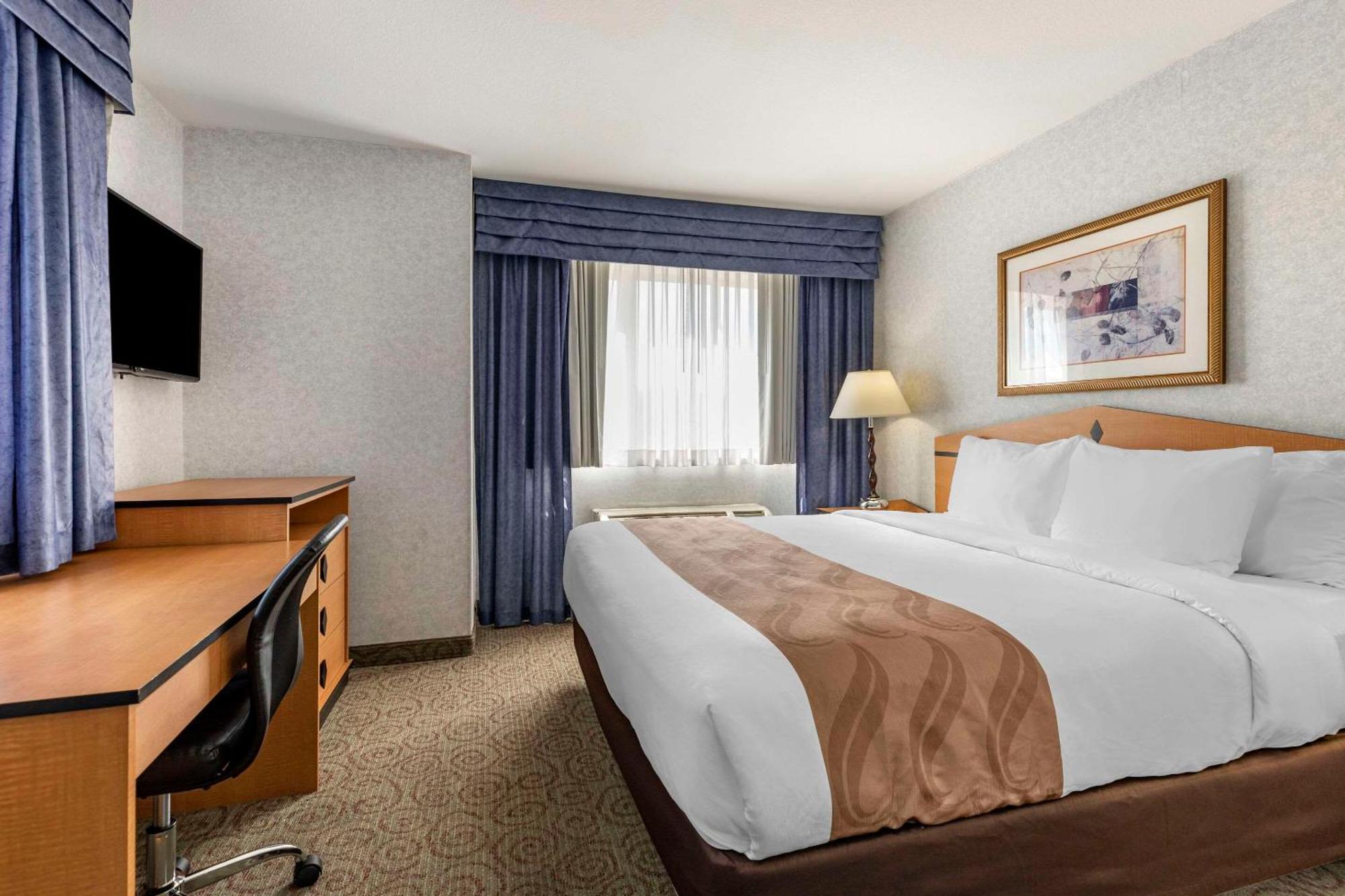 Quality Inn & Suites Denver Airport - Gateway Park Aurora Esterno foto