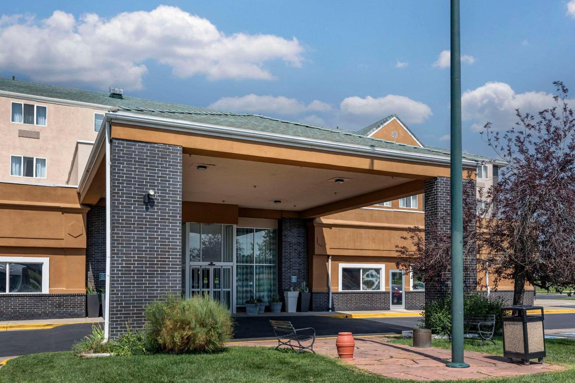 Quality Inn & Suites Denver Airport - Gateway Park Aurora Esterno foto